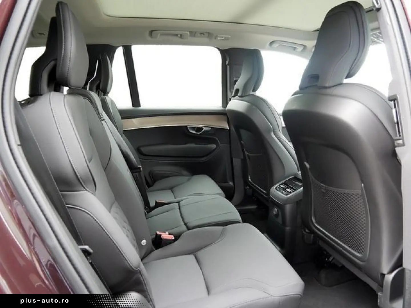 VOLVO XC90 T8 Plus Dark Recharge Plug-In Hybrid AWD