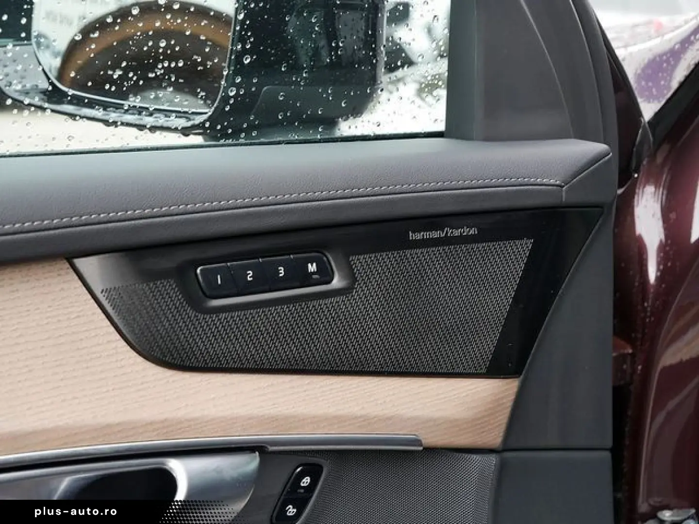 VOLVO XC90 T8 Plus Dark Recharge Plug-In Hybrid AWD