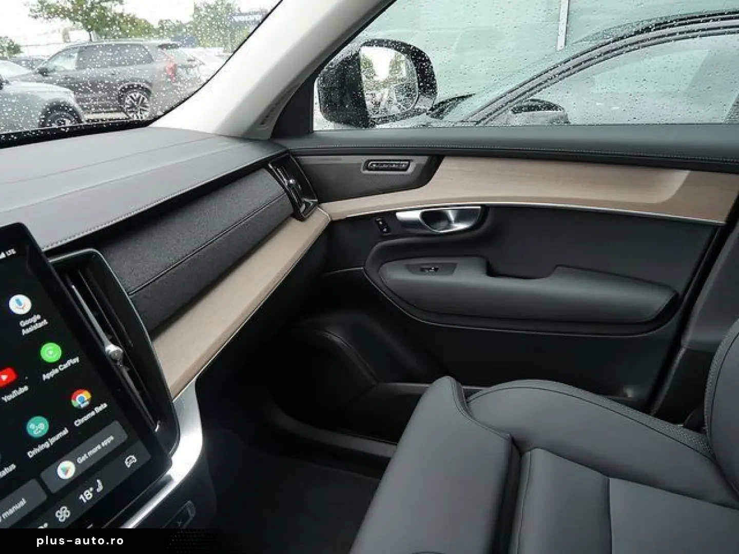 VOLVO XC90 T8 Plus Dark Recharge Plug-In Hybrid AWD