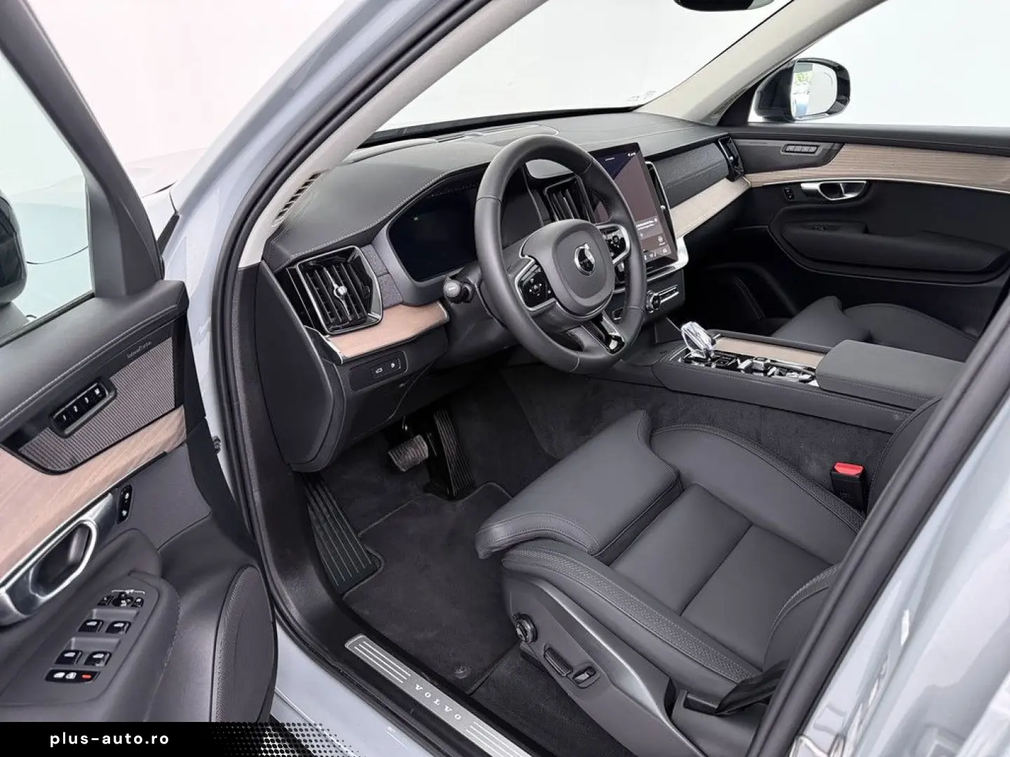 VOLVO XC90 T8 AWD Recharge Plus Dark HUD PANO 360