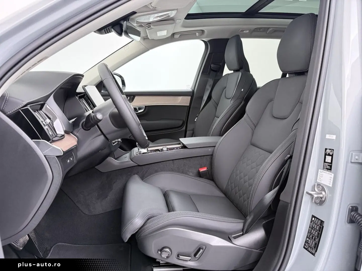 VOLVO XC90 T8 AWD Recharge Plus Dark HUD PANO 360