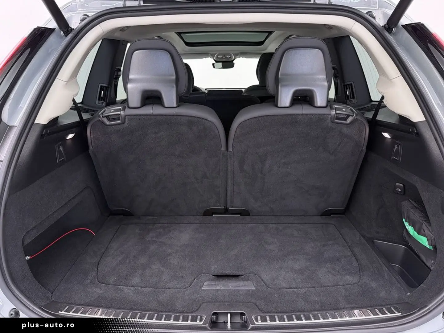 VOLVO XC90 T8 AWD Recharge Plus Dark HUD PANO 360