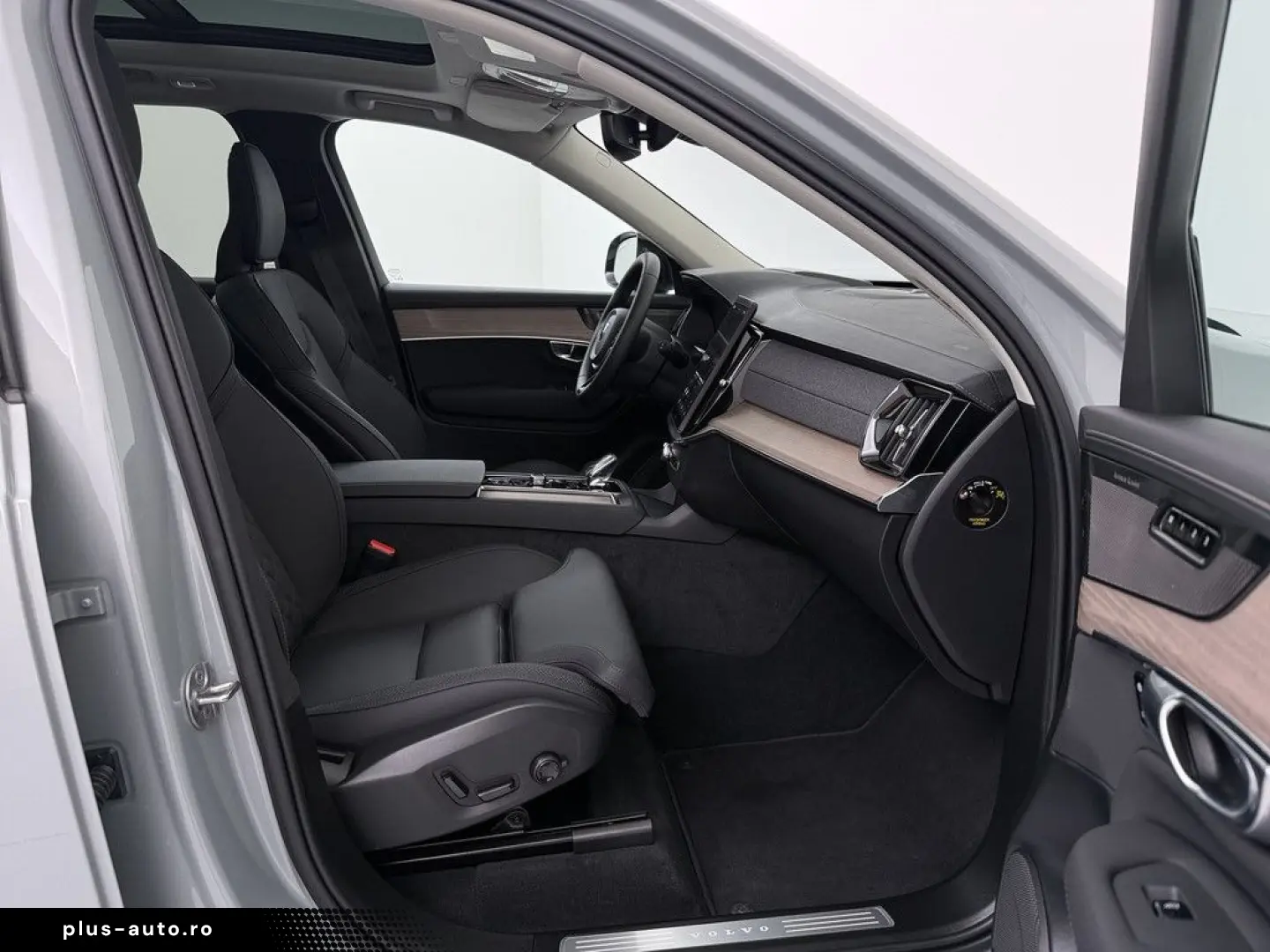 VOLVO XC90 T8 AWD Recharge Plus Dark HUD PANO 360