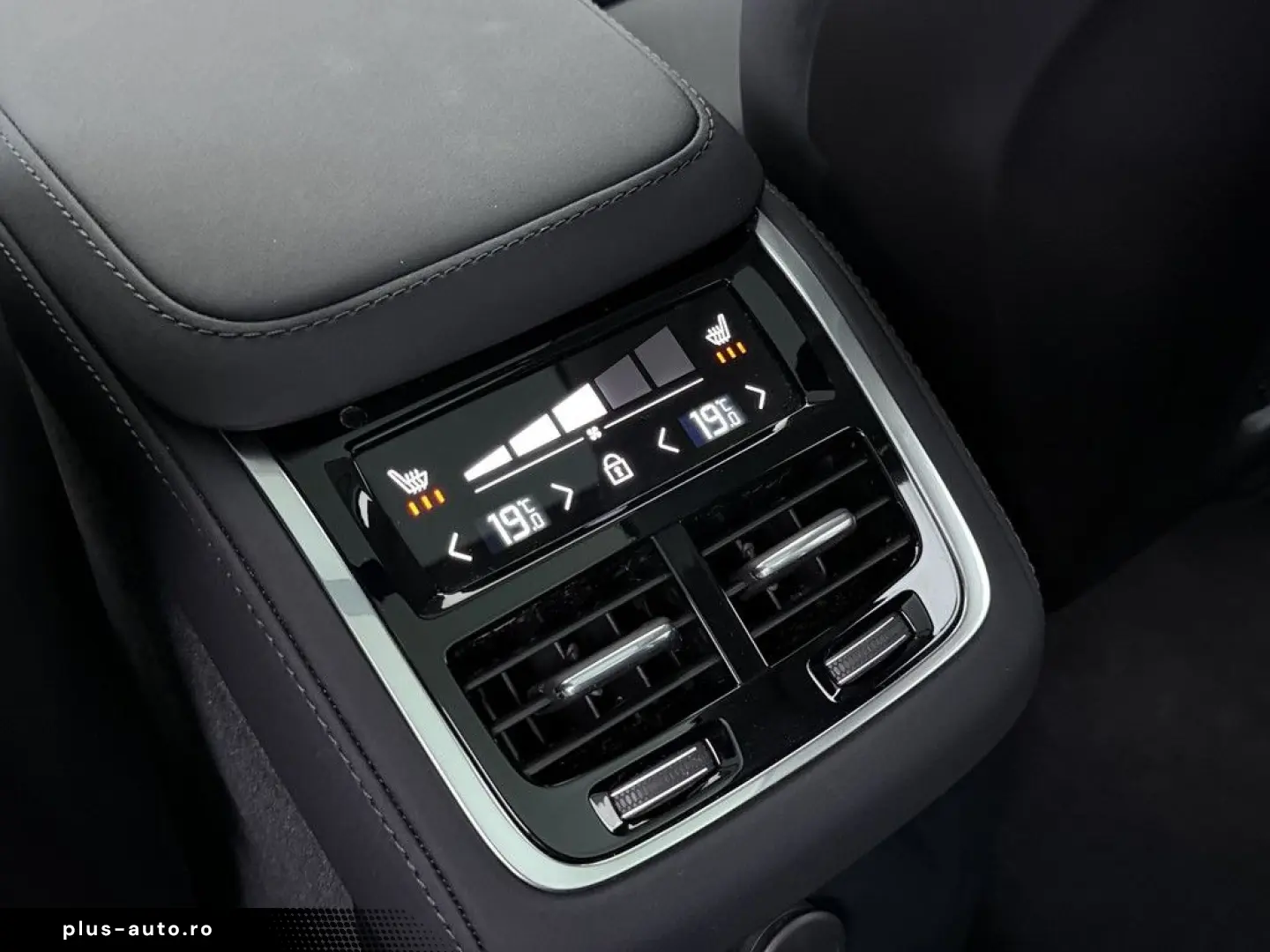 VOLVO XC90 T8 AWD Recharge Plus Dark HUD PANO 360