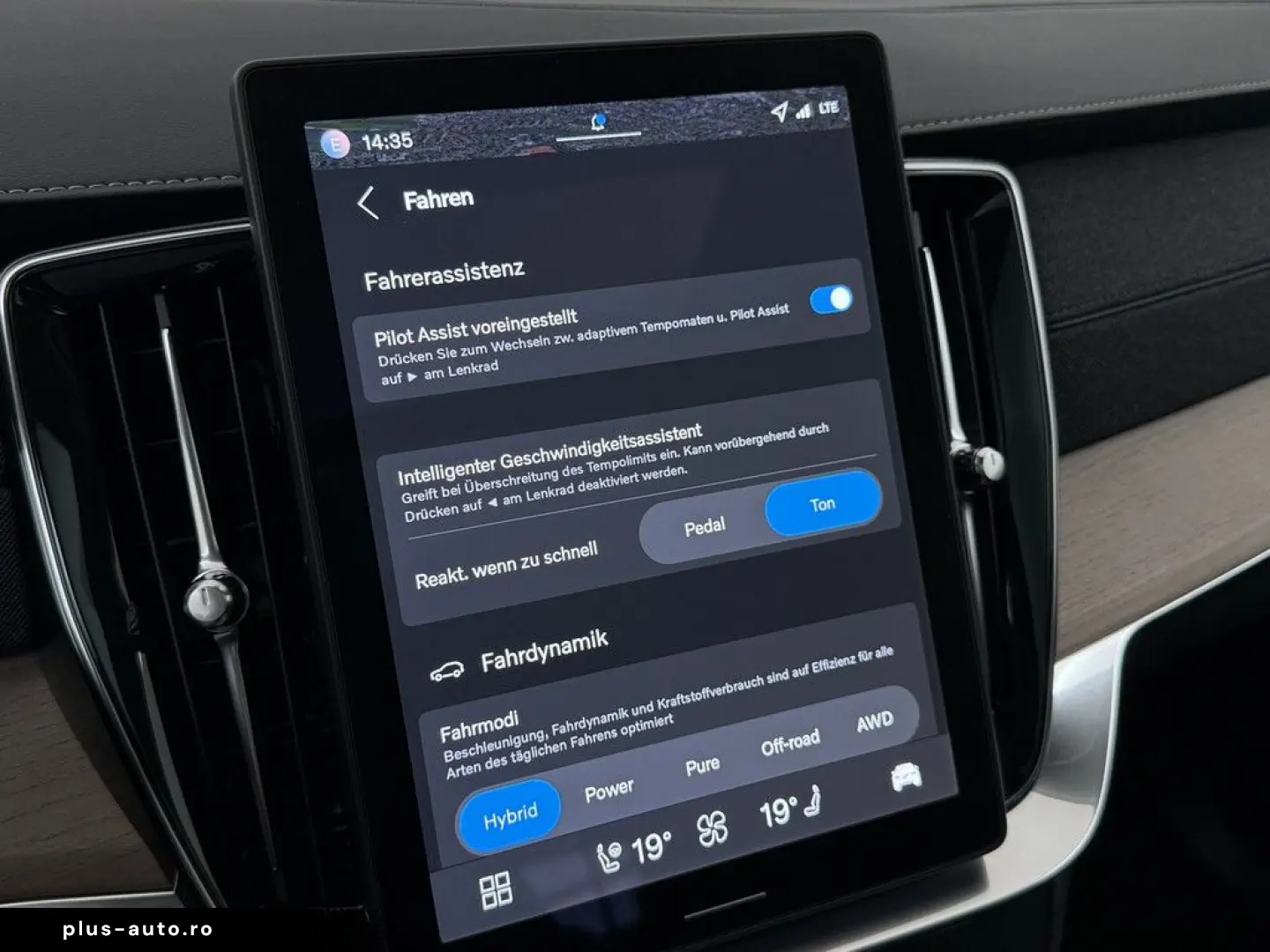 VOLVO XC90 T8 AWD Recharge Plus Dark HUD PANO 360