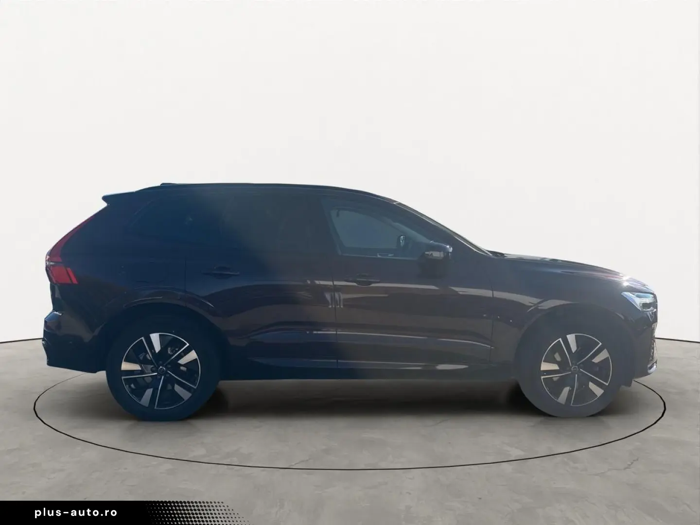 VOLVO XC60 B5 Plus Dark 360  H K PANO LED 19