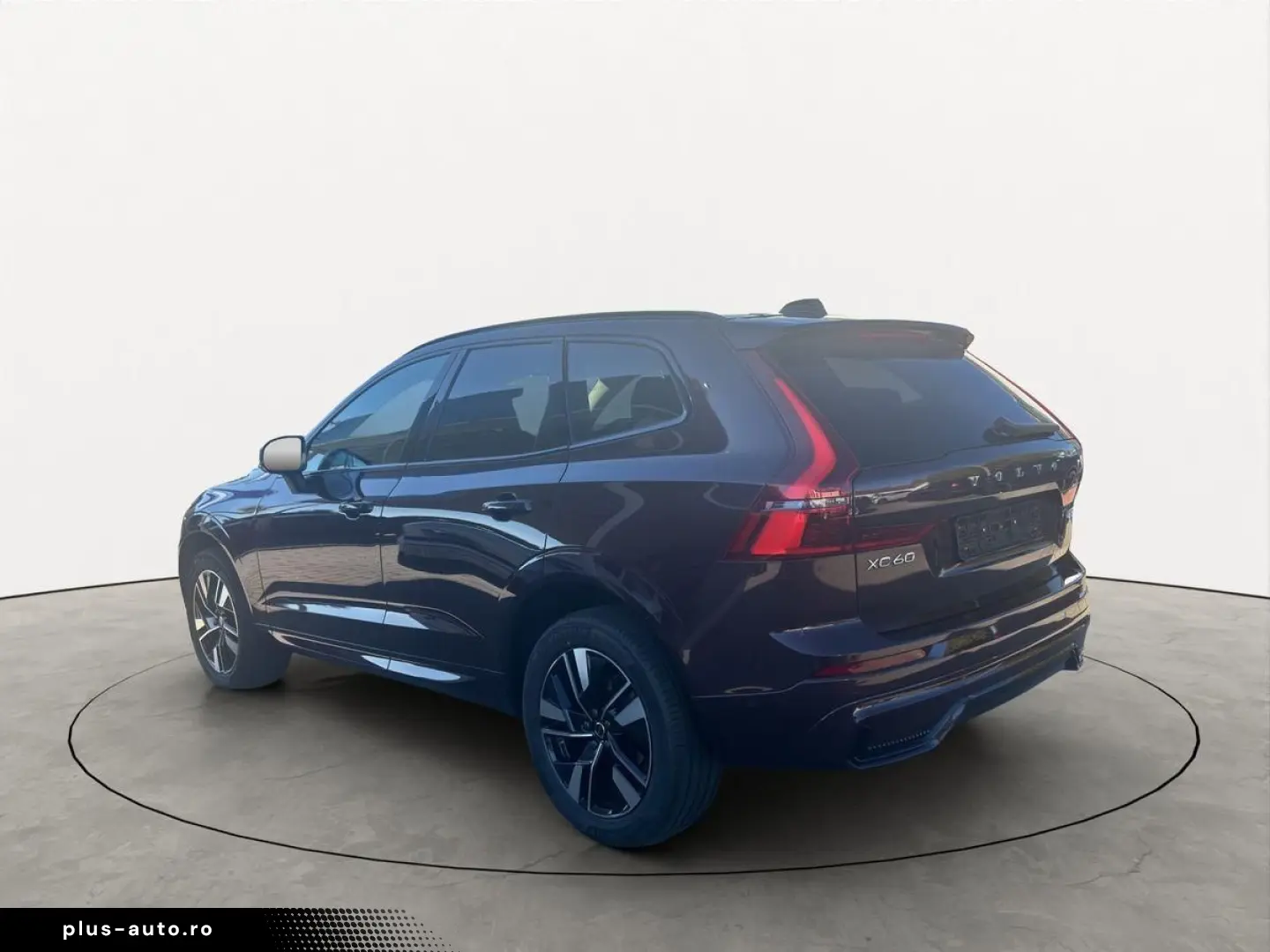 VOLVO XC60 B5 Plus Dark 360  H K PANO LED 19