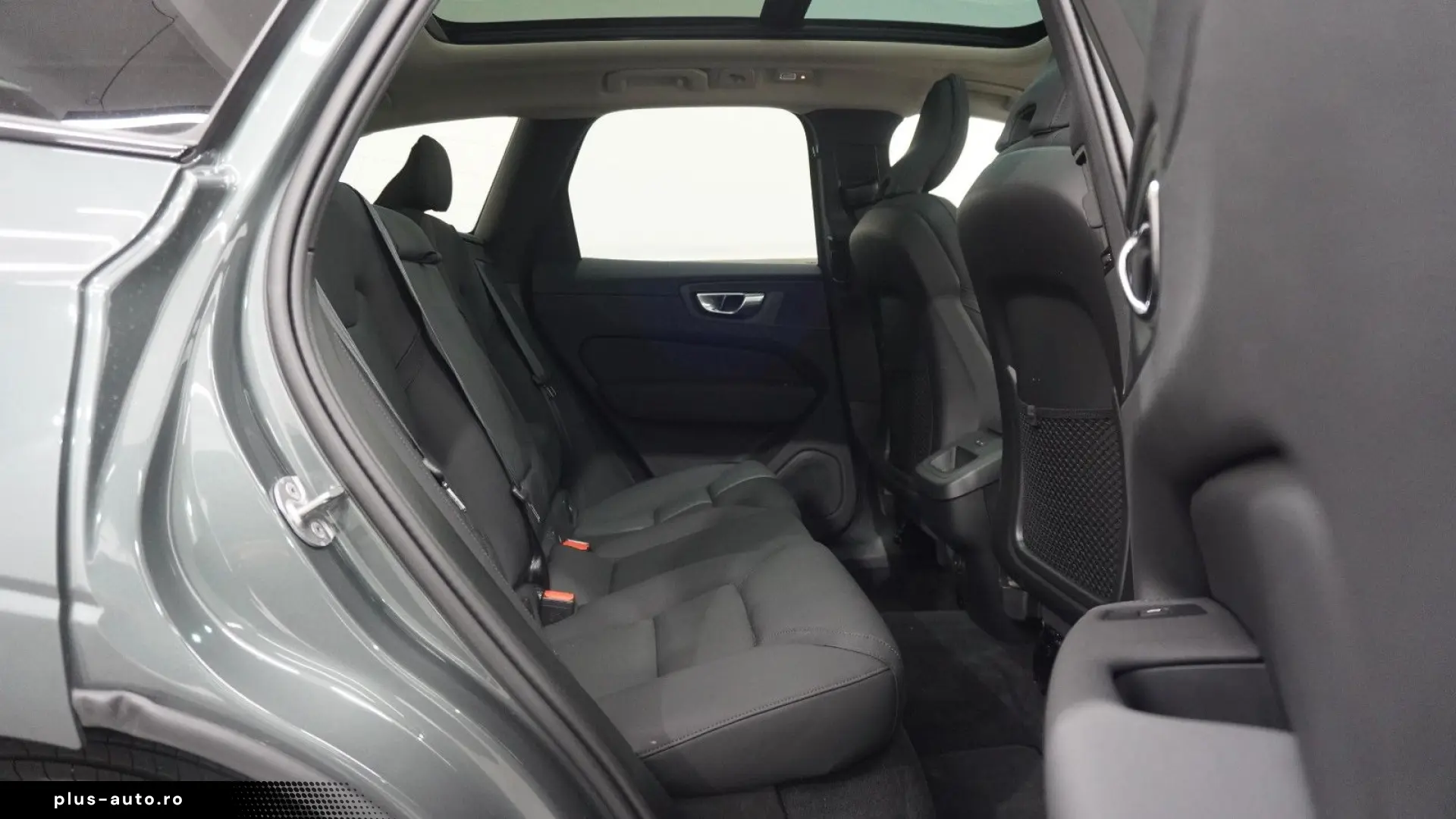 VOLVO XC60 B5 Plus Dark AWD NewMod Pano 360  HuD Pilot