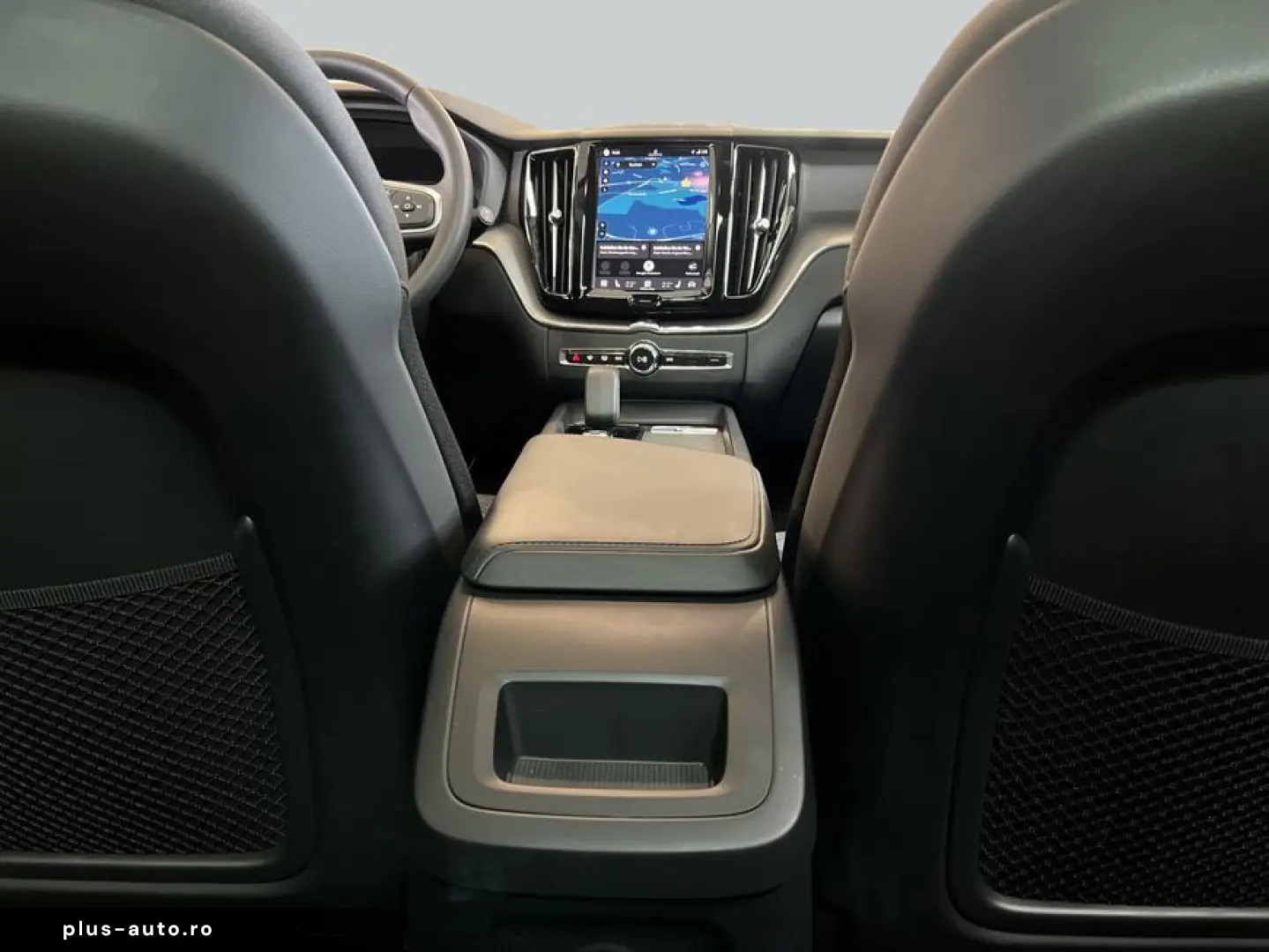 VOLVO XC60 T6 AWD Recharge Glasd Pilot BLIS Standheizu