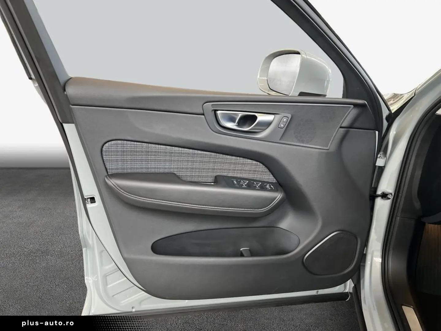 VOLVO XC60 T6 AWD Recharge Glasd Pilot BLIS Standheizu