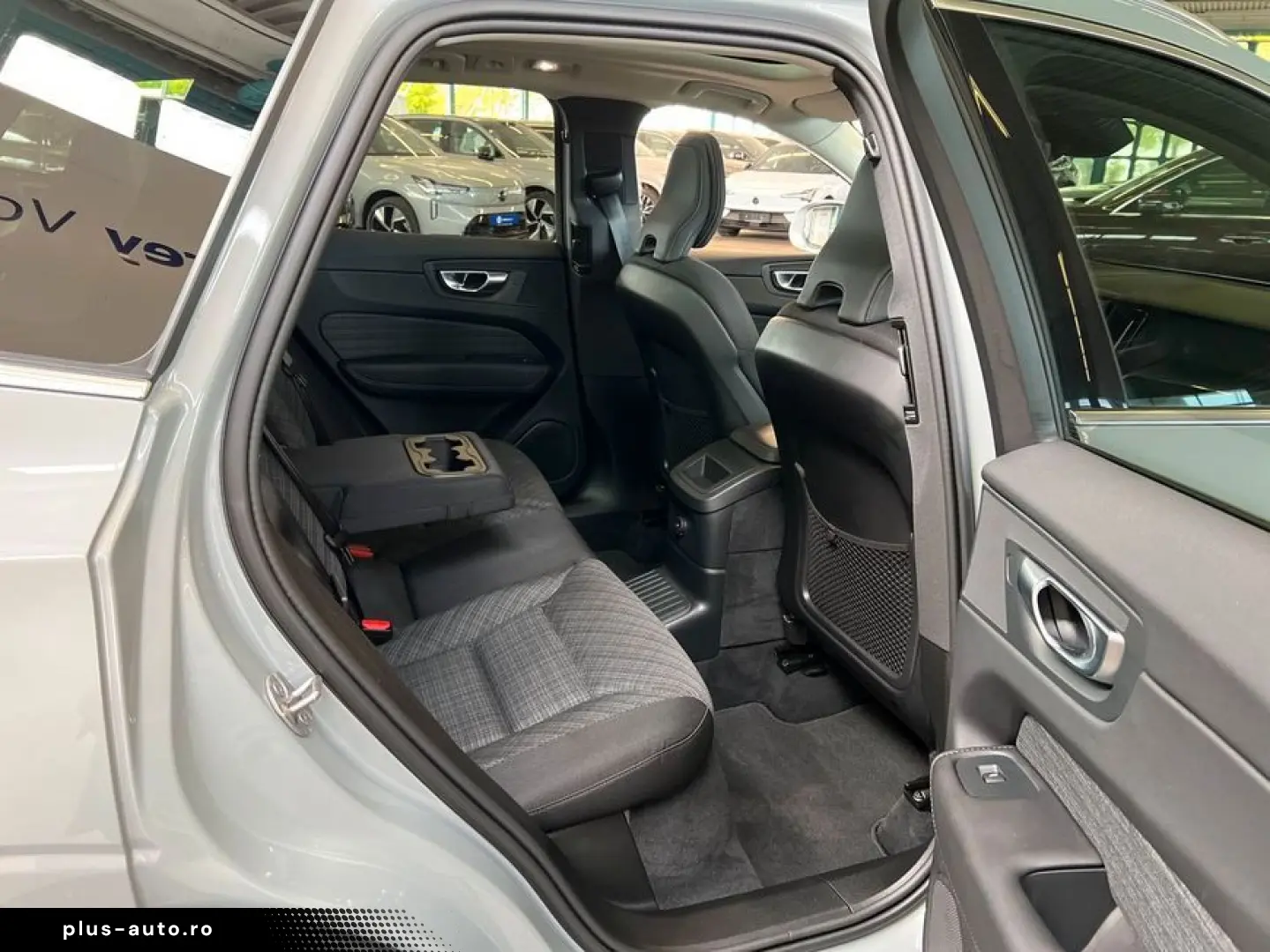 VOLVO XC60 T6 AWD Recharge Glasd Pilot BLIS Standheizu