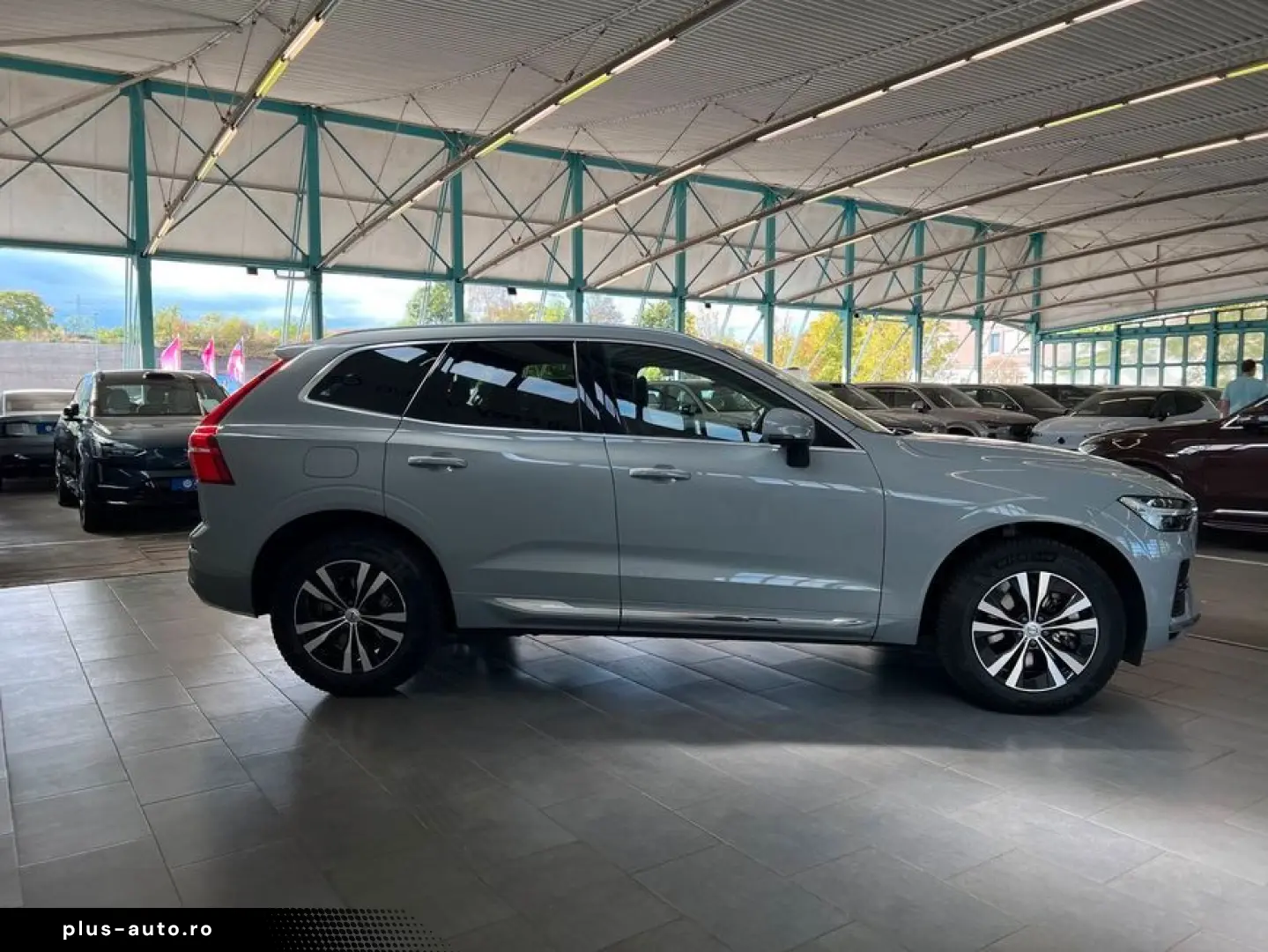VOLVO XC60 T6 AWD Recharge Glasd Pilot BLIS Standheizu