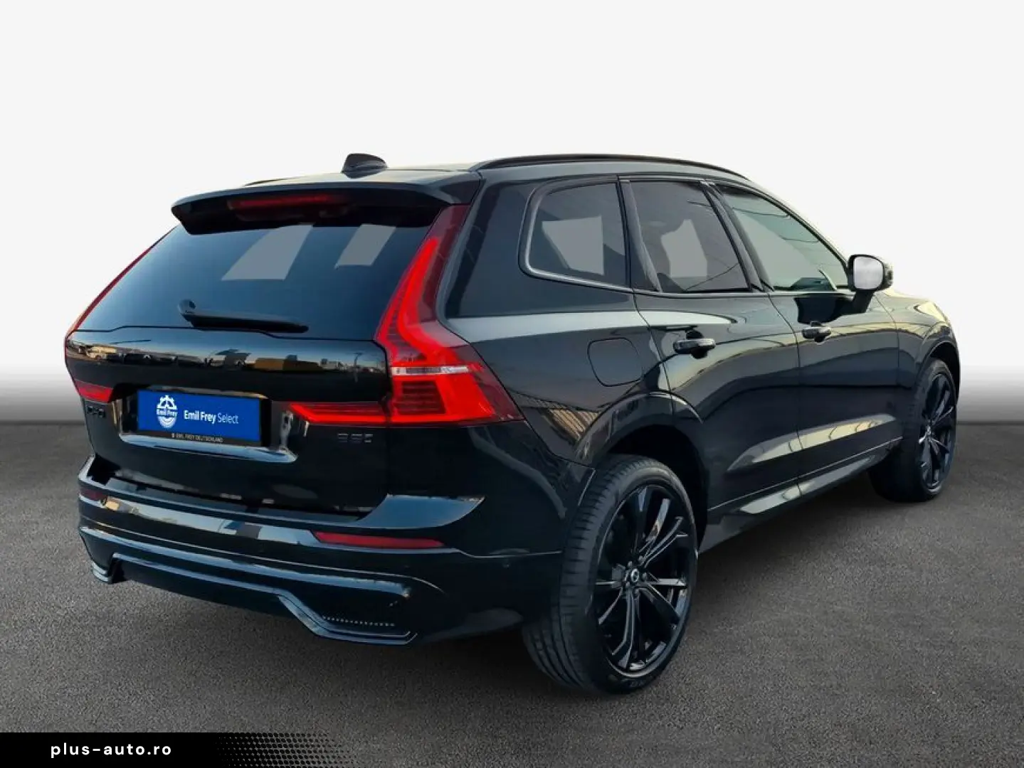VOLVO XC60 B5 B AWD Plus Black Edition Winter-Paket