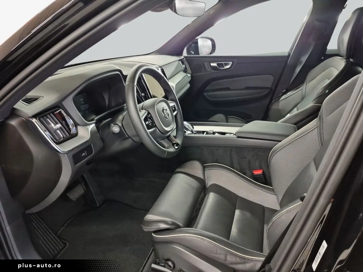 VOLVO XC60 B5 B AWD Plus Black Edition Winter-Paket