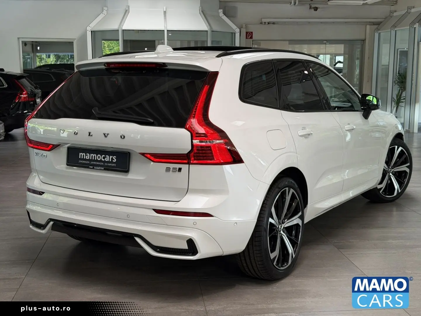 VOLVO XC60 B5 AWD Ultra Dark AHK 21'' PANO&hellip;