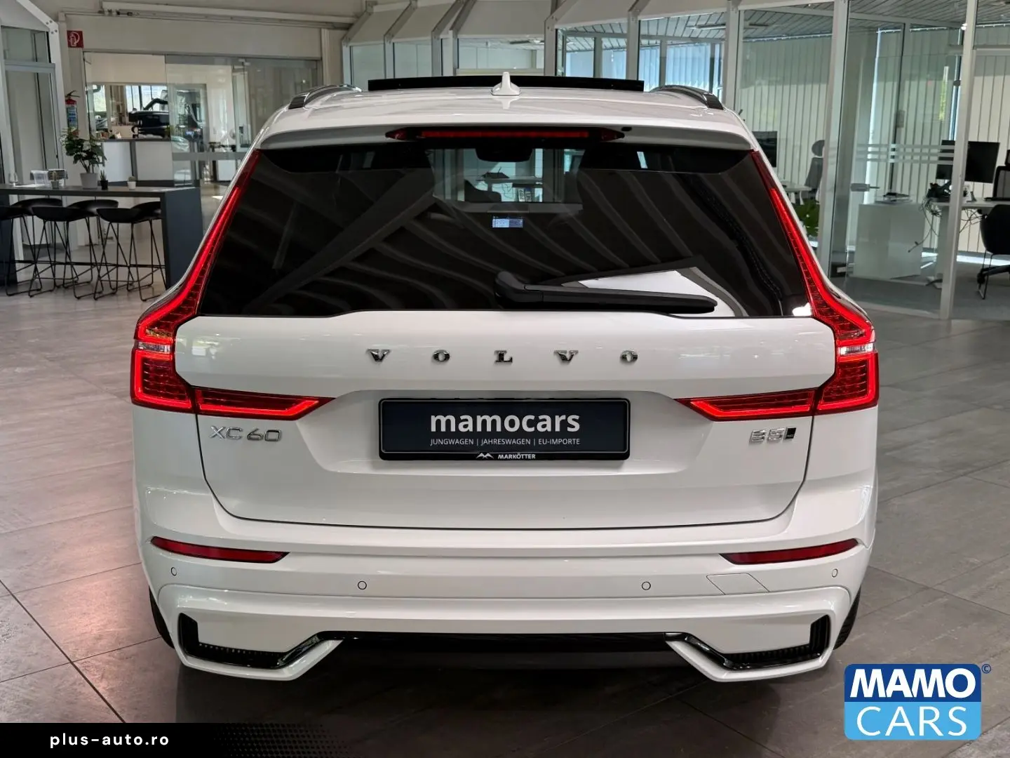 VOLVO XC60 B5 AWD Ultra Dark AHK 21'' PANO&hellip;