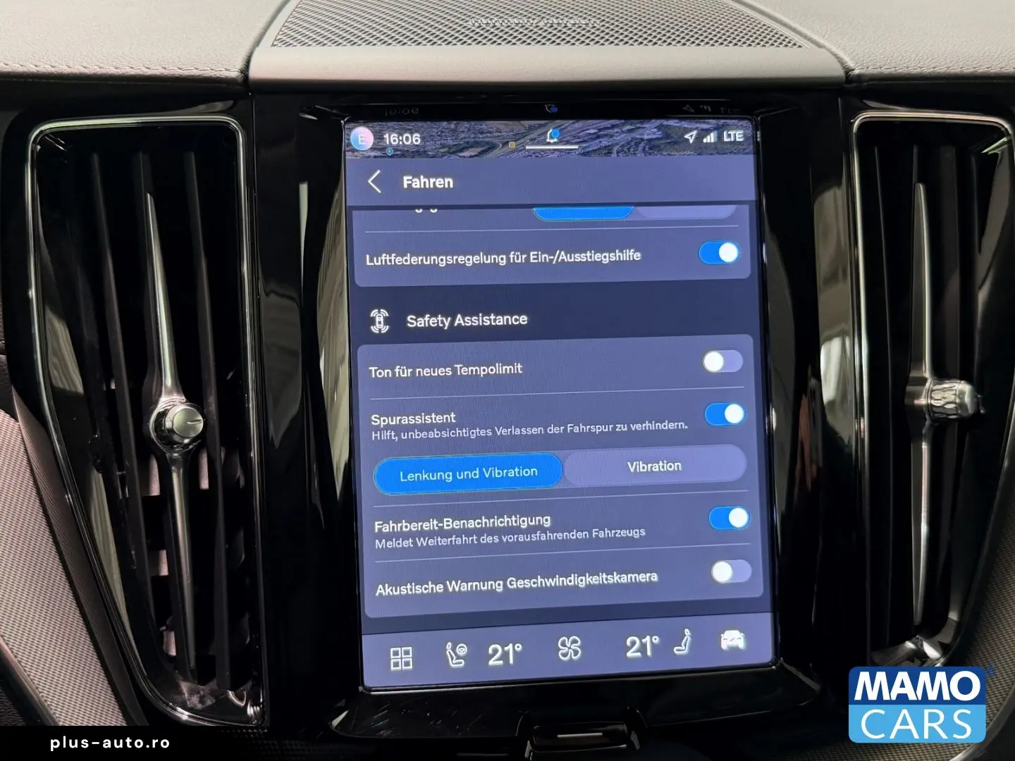 VOLVO XC60 B5 AWD Ultra Dark AHK 21'' PANO&hellip;