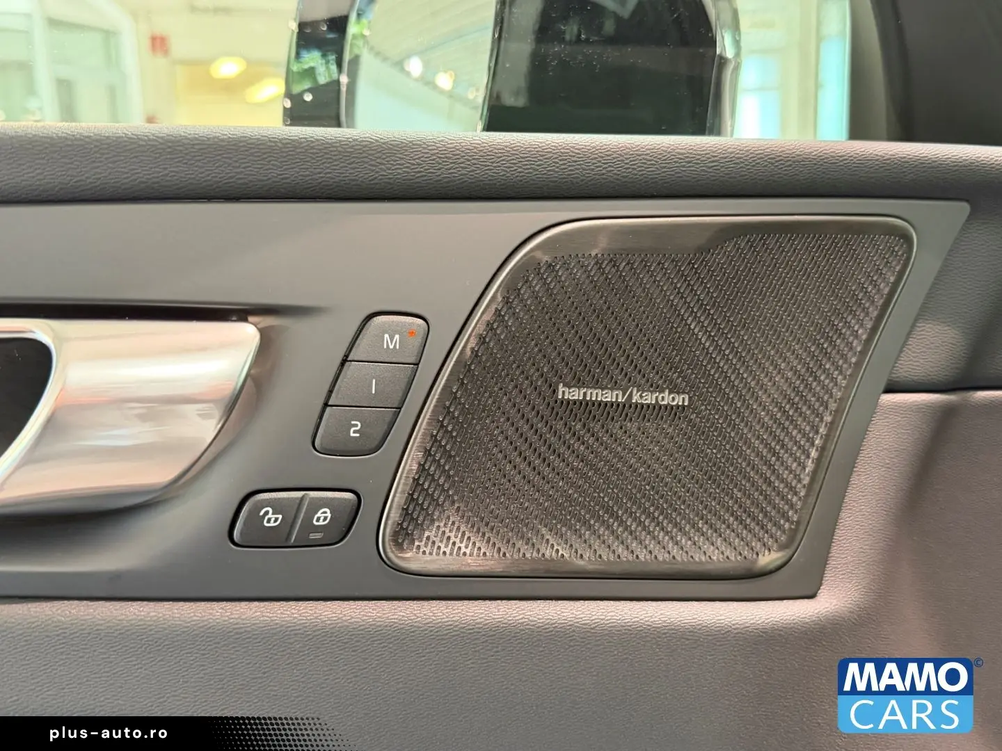 VOLVO XC60 B5 AWD Ultra Dark AHK 21'' PANO&hellip;