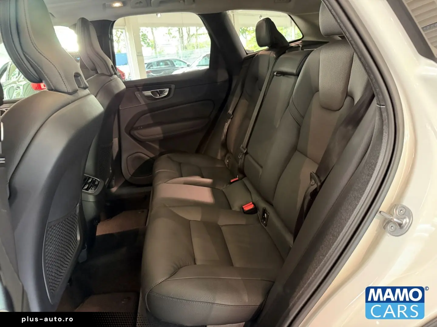 VOLVO XC60 B5 AWD Ultra Dark AHK 21'' PANO&hellip;