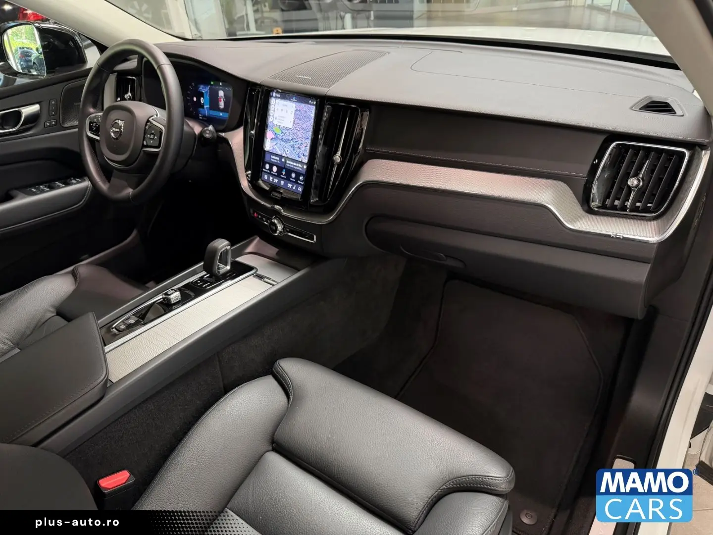 VOLVO XC60 B5 AWD Ultra Dark AHK 21'' PANO&hellip;