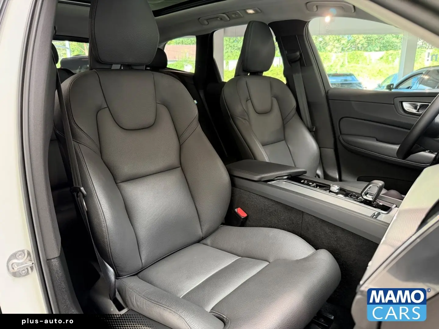 VOLVO XC60 B5 AWD Ultra Dark AHK 21'' PANO&hellip;