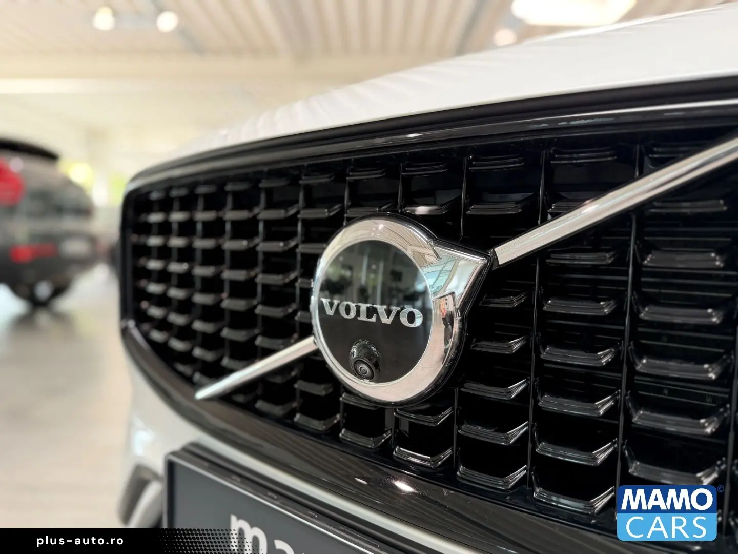 VOLVO XC60 B5 AWD Ultra Dark AHK 21'' PANO&hellip;