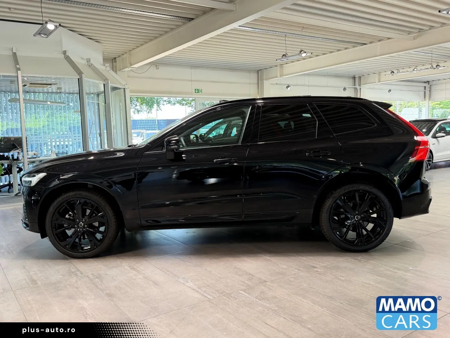 VOLVO XC60 B5 AWD Plus Black Editi. BLIS PANO 360  HUD