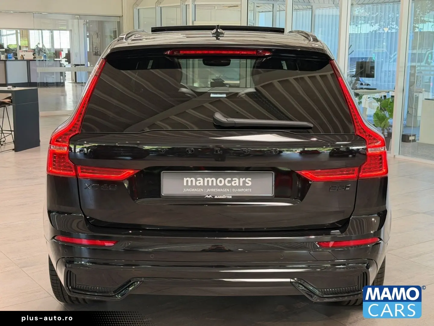 VOLVO XC60 B5 AWD Plus Black Editi. BLIS PANO 360  HUD