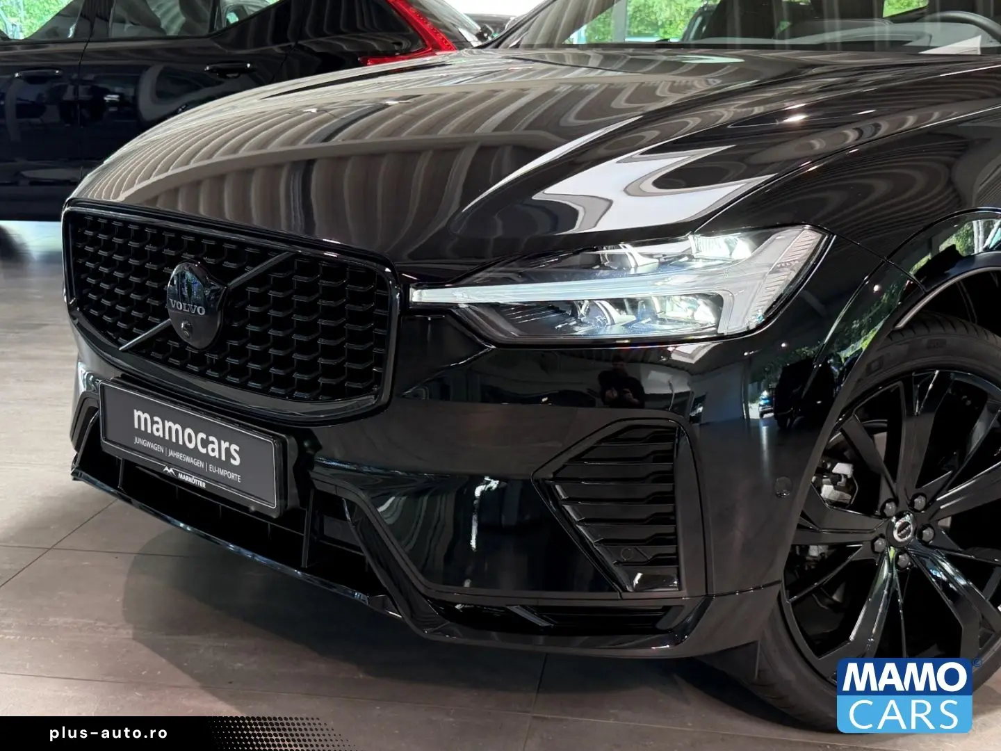 VOLVO XC60 B5 AWD Plus Black Editi. BLIS PANO 360  HUD