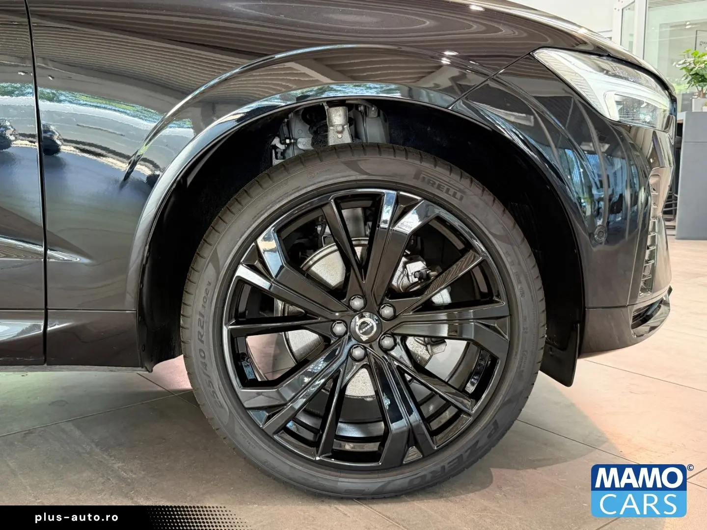VOLVO XC60 B5 AWD Plus Black Editi. BLIS PANO 360  HUD