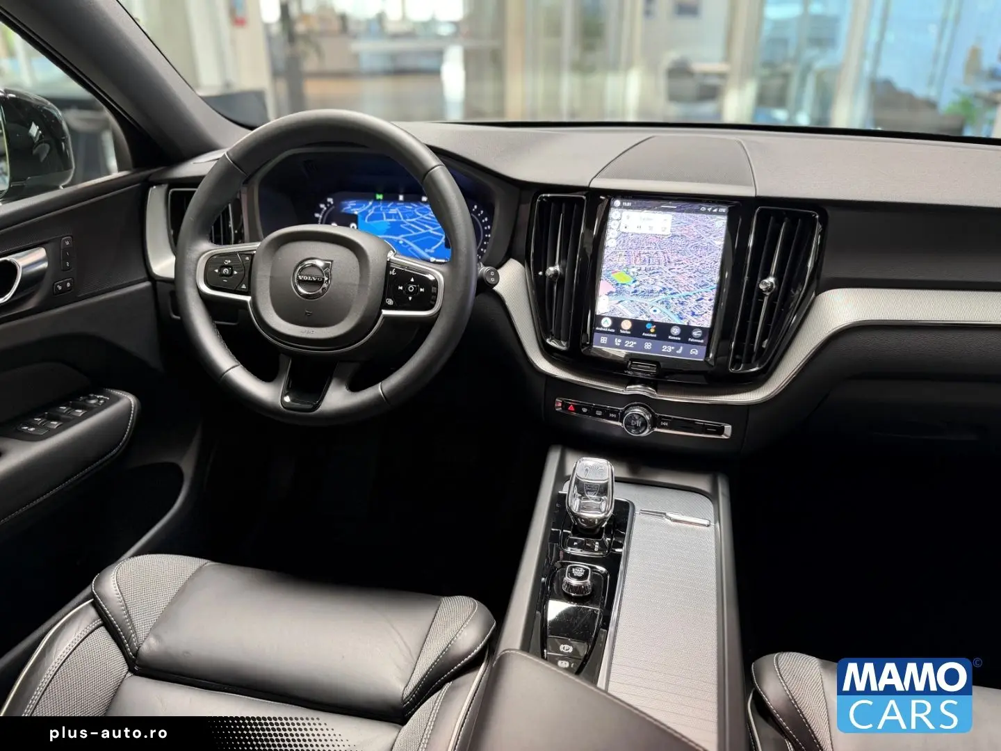 VOLVO XC60 B5 AWD Plus Black Editi. BLIS PANO 360  HUD