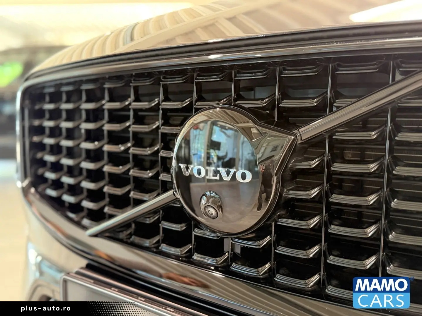 VOLVO XC60 B5 AWD Plus Black Editi. BLIS PANO 360  HUD