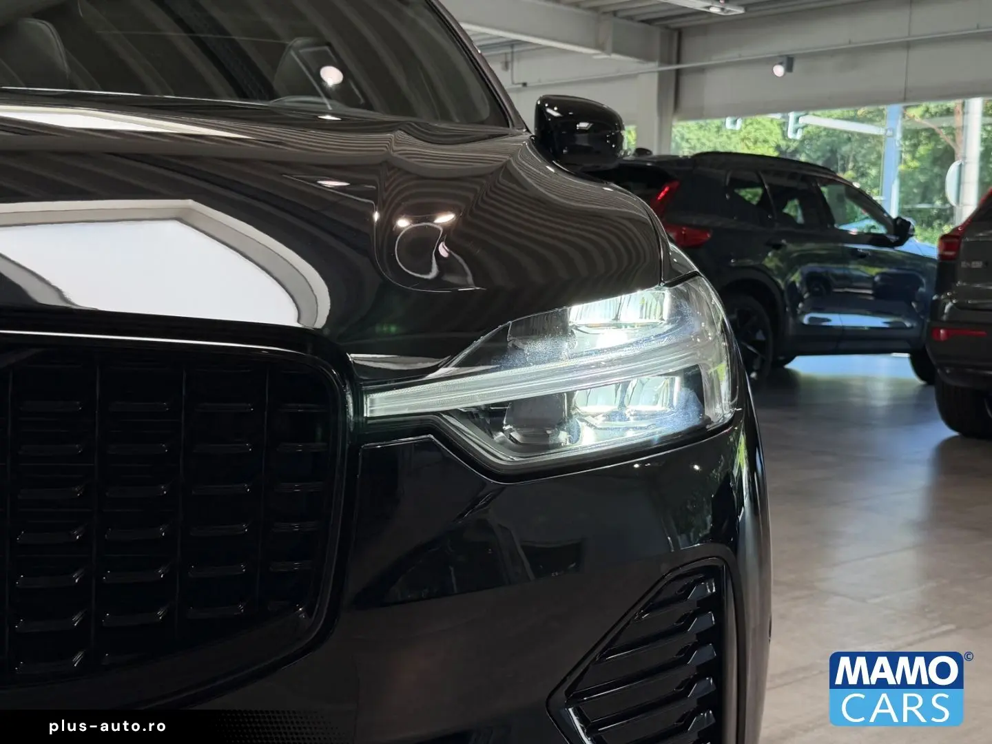 VOLVO XC60 B5 AWD Plus Black Editi. BLIS PANO 360  HUD