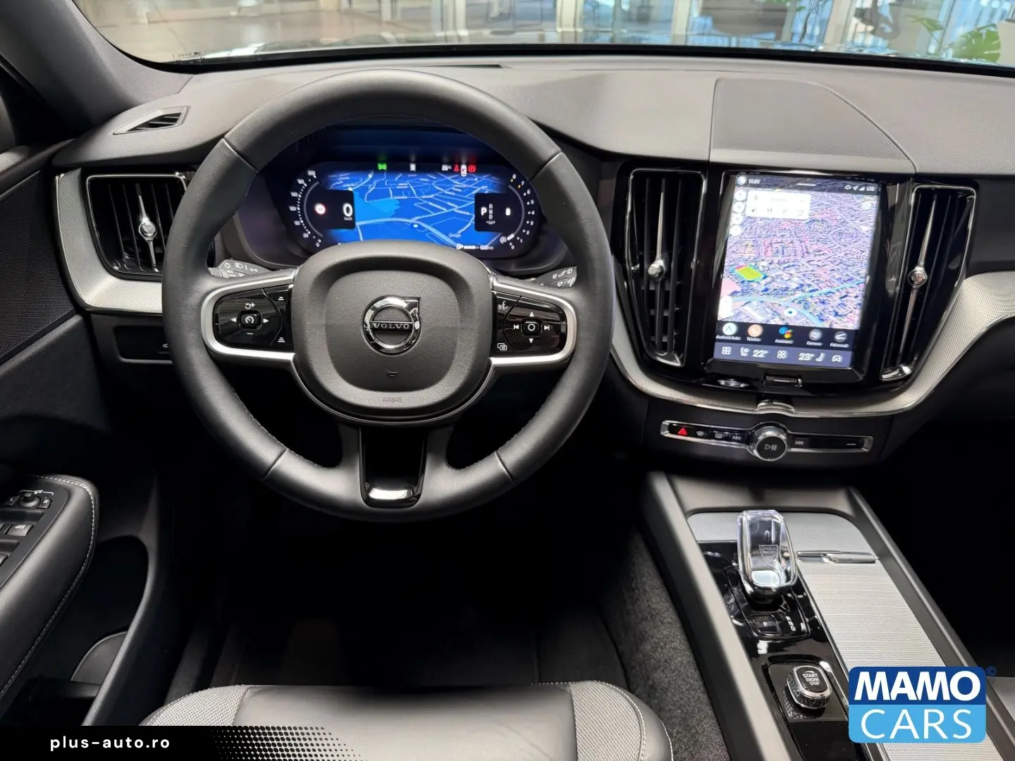 VOLVO XC60 B5 AWD Plus Black Editi. BLIS PANO 360  HUD