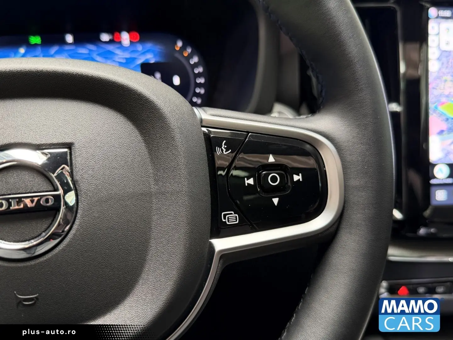VOLVO XC60 B5 AWD Plus Black Editi. BLIS PANO 360  HUD