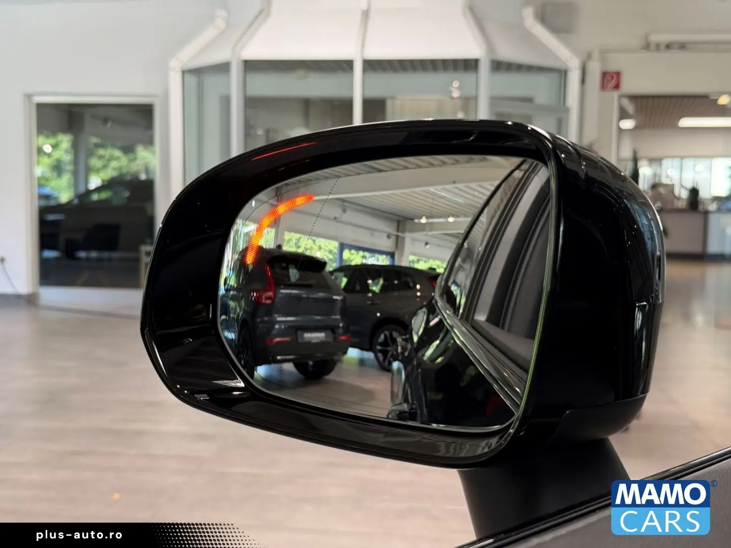 VOLVO XC60 B5 AWD Plus Black Editi. BLIS PANO 360  HUD