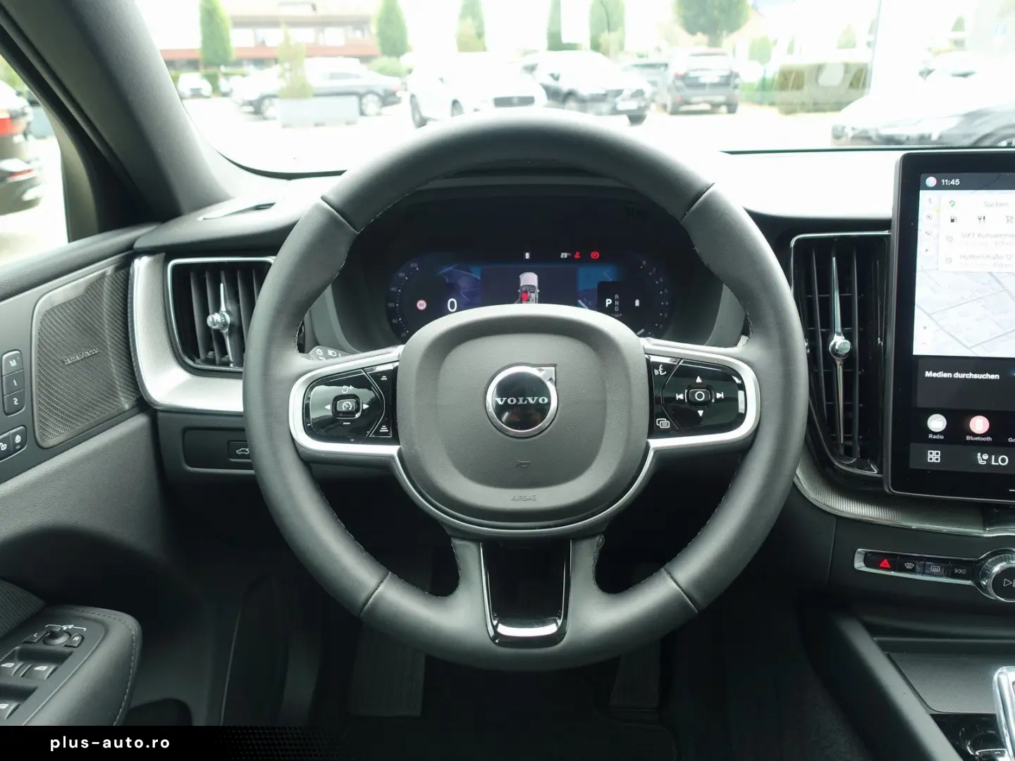 VOLVO XC60 Black Edition Plus B5 AWD HUD PANO AHK 360