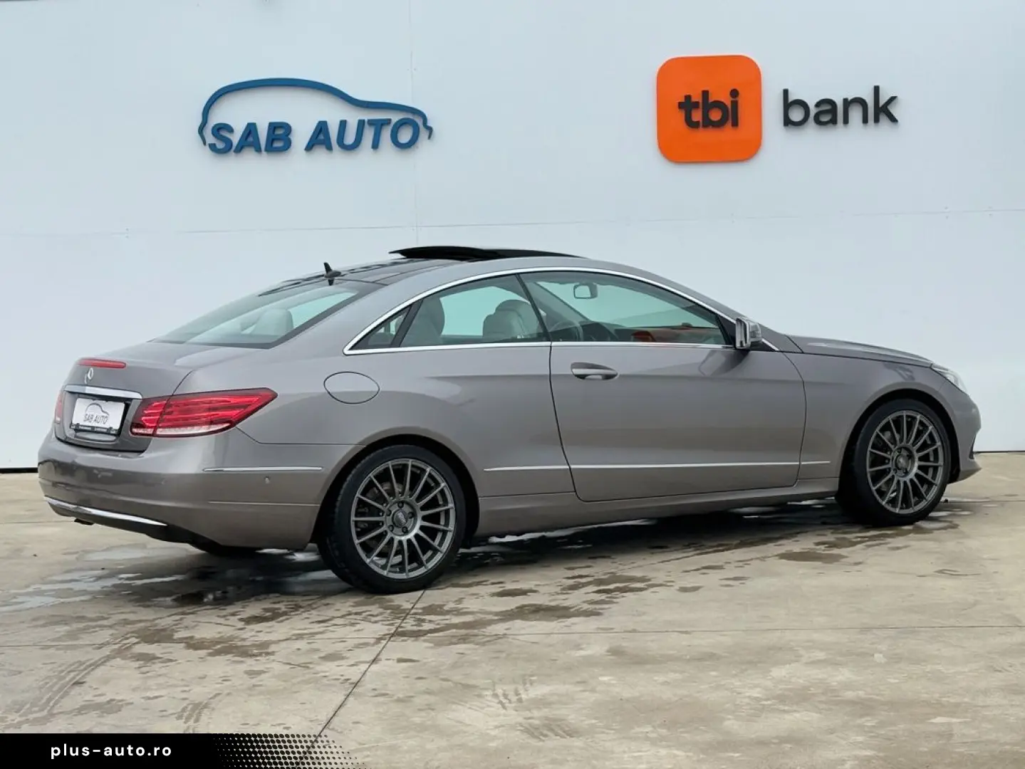 Mercedes-Benz E
