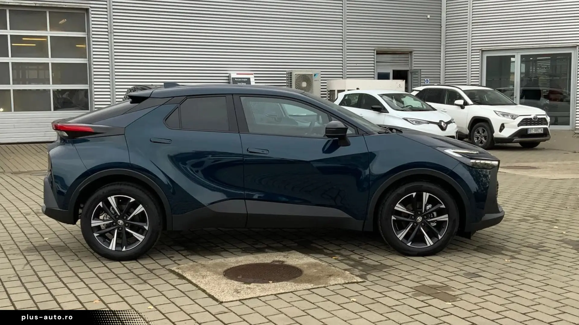 TOYOTA C-HR 1.8 HEV 140 CP 4x2 CVT Dynamic - 2 KM- 2026