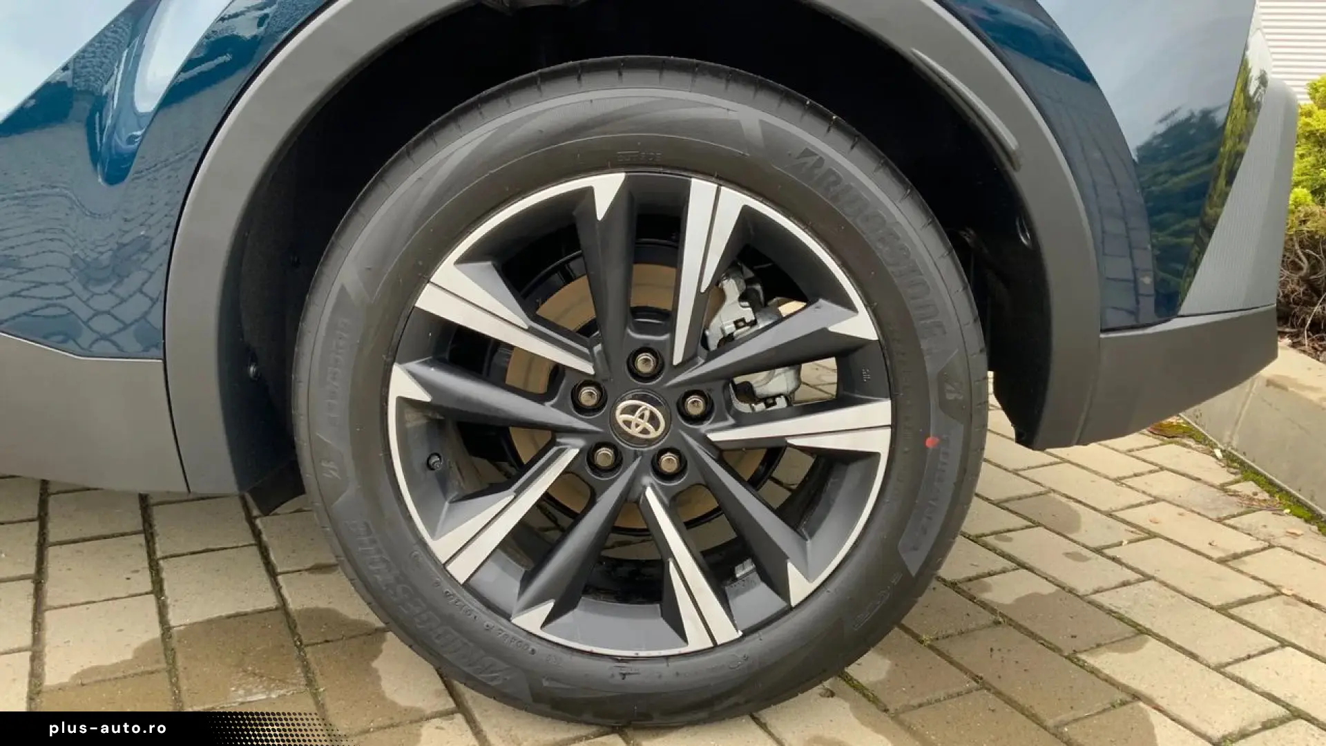 TOYOTA C-HR 1.8 HEV 140 CP 4x2 CVT Dynamic - 2 KM- 2026