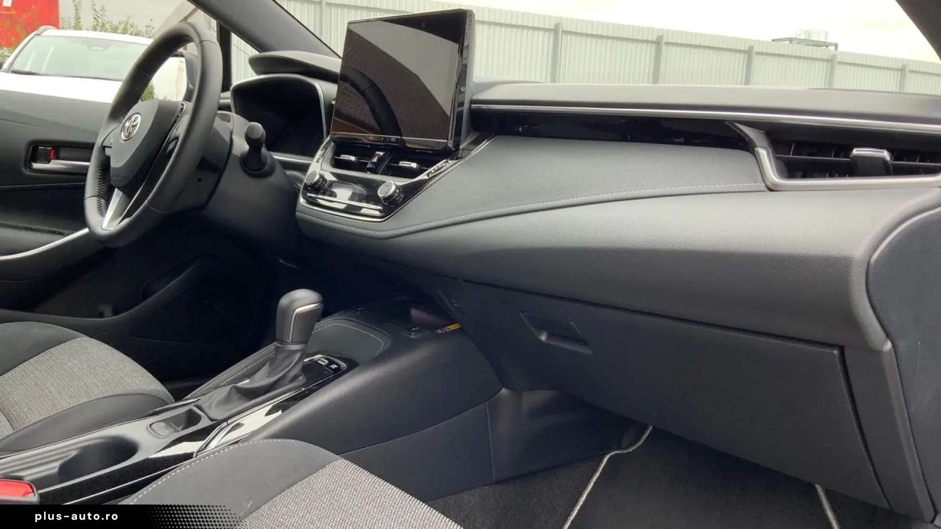 TOYOTA COROLLA 1.8 HEV Dynamic - 1948 KM - 2026