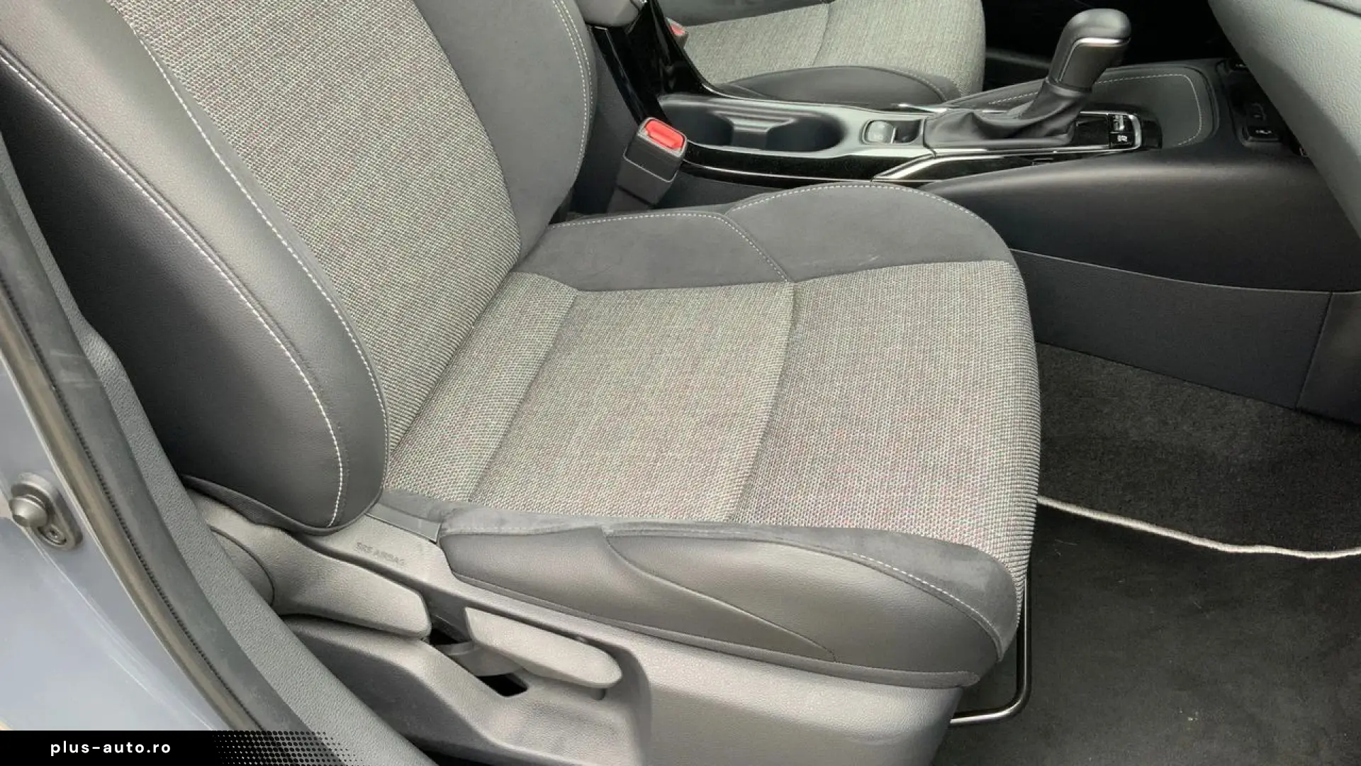 TOYOTA COROLLA 1.8 HEV Dynamic - 1948 KM - 2026