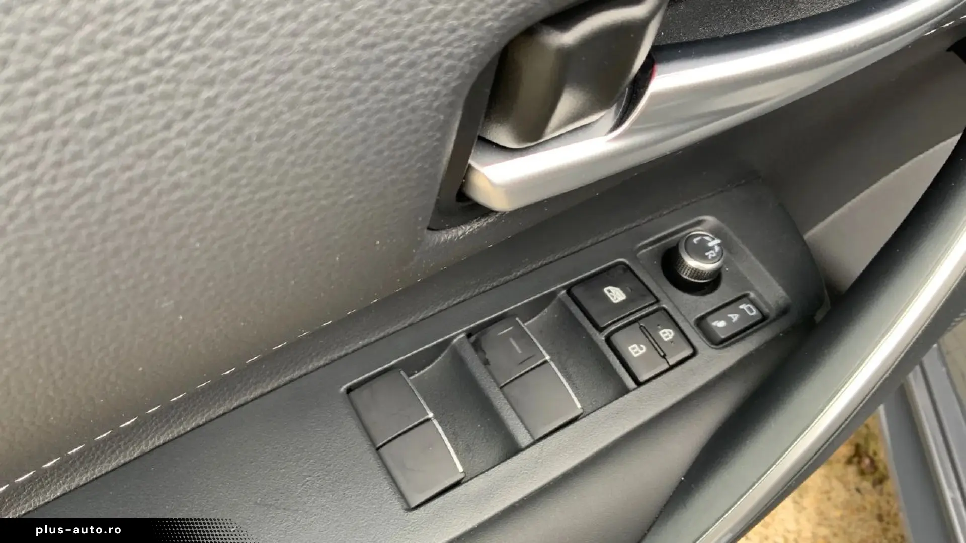TOYOTA COROLLA 1.8 HEV Dynamic - 1948 KM - 2026