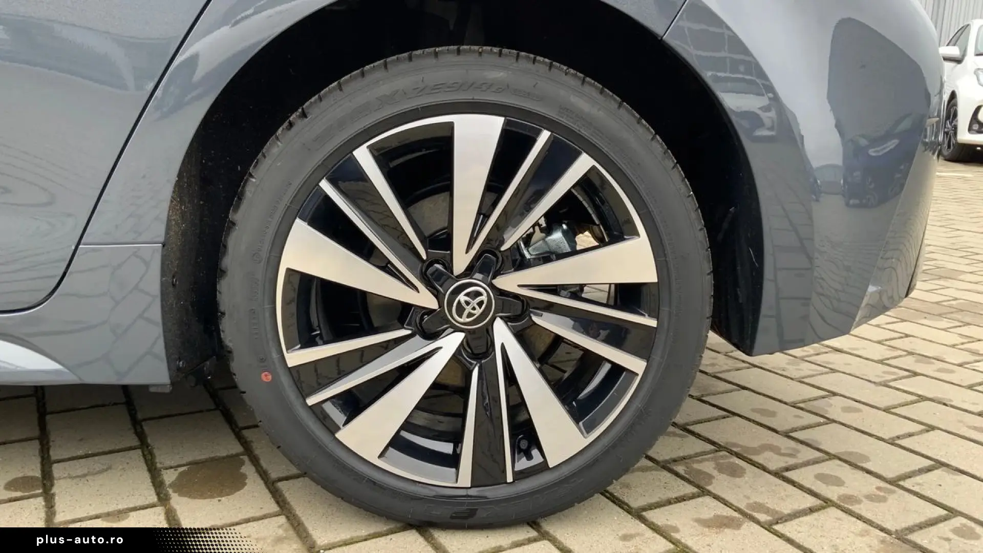 TOYOTA COROLLA 1.8 HEV Dynamic - 1948 KM - 2026