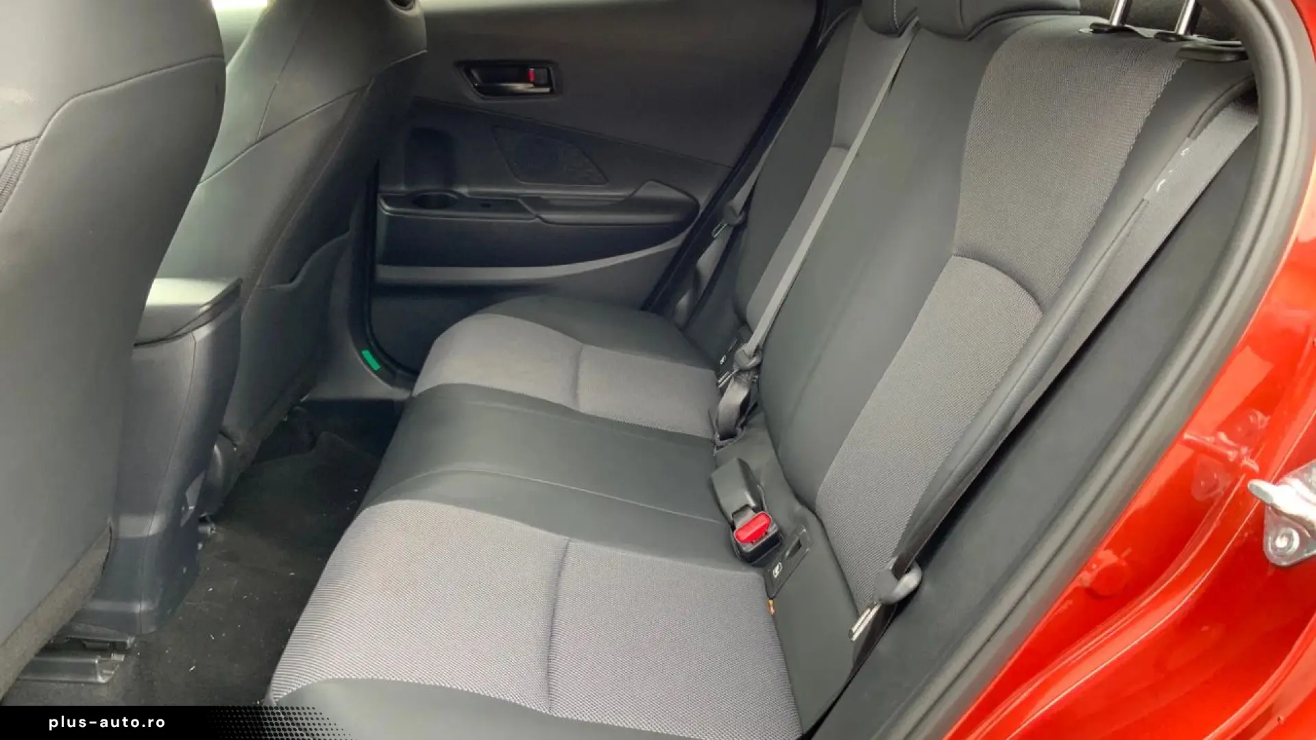 TOYOTA C-HR 1.8 HEV 140 CP 4x2 CVT EXCLUSIVE - 4330KM - 2026