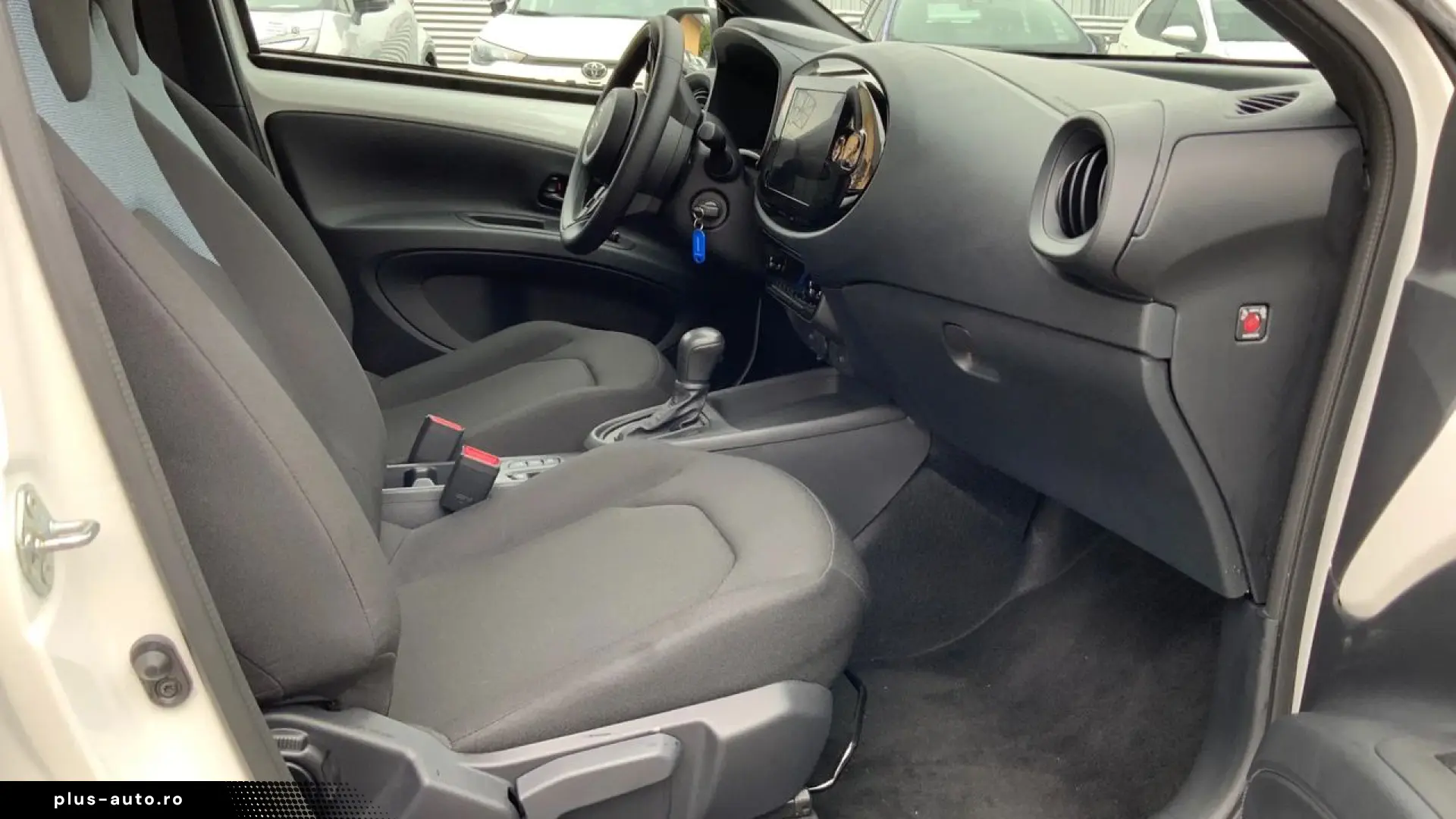 TOYOTA AYGO-X 1.5L HEV 116CP Active - 2677KM - 2026