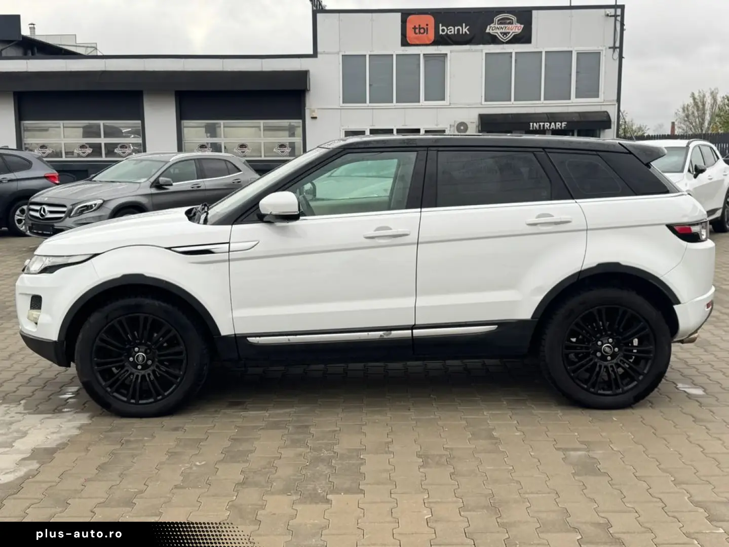 Land-Rover Range-Rover-Evoque