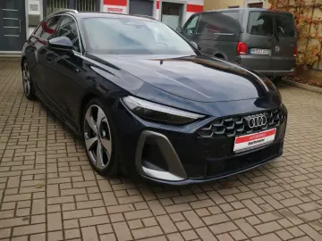 AUDI A5 Avant 2.0TFSI Quattro-S-Line-ACC