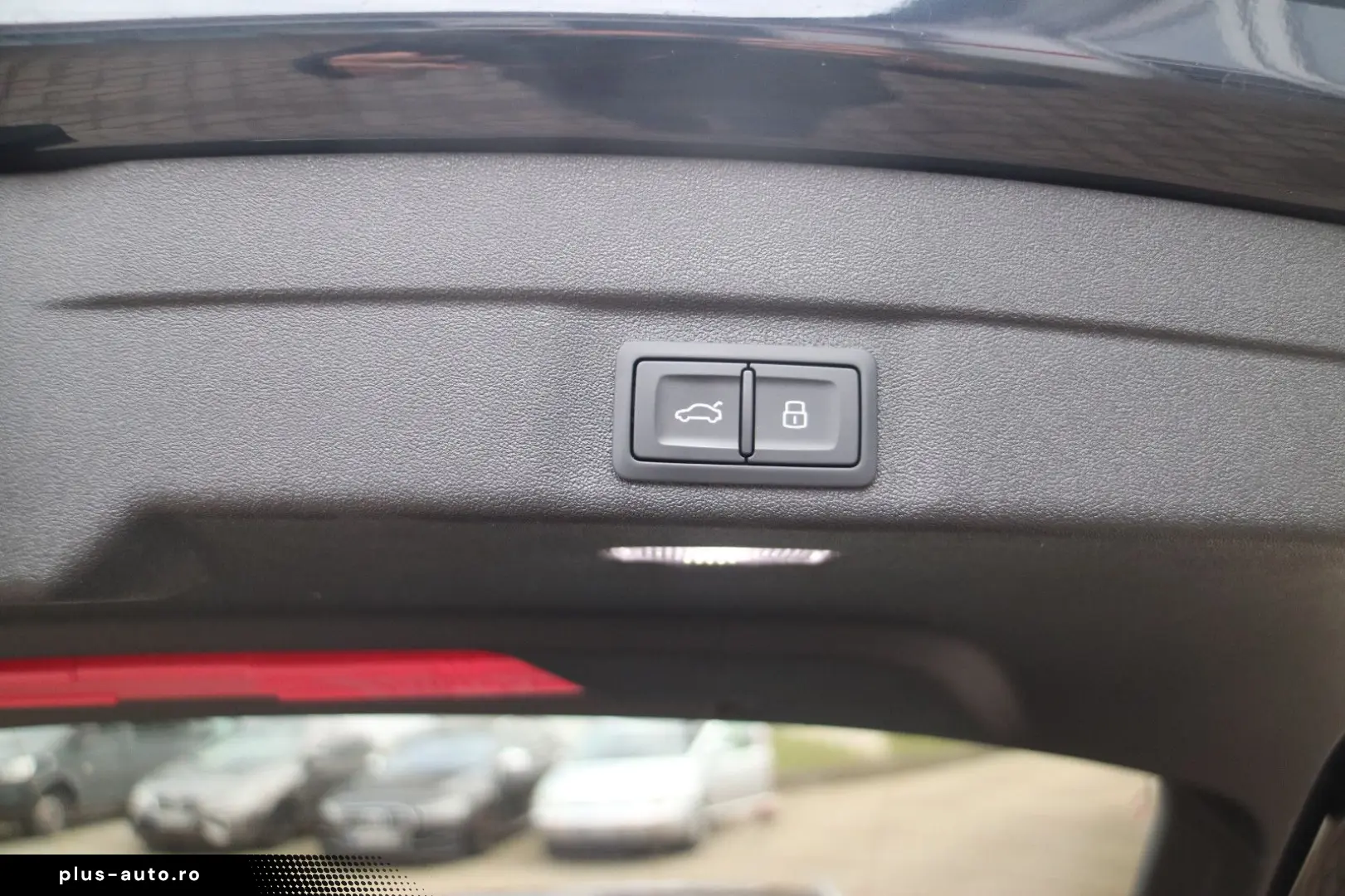 AUDI A5 Avant 2.0TFSI Quattro-S-Line-ACC
