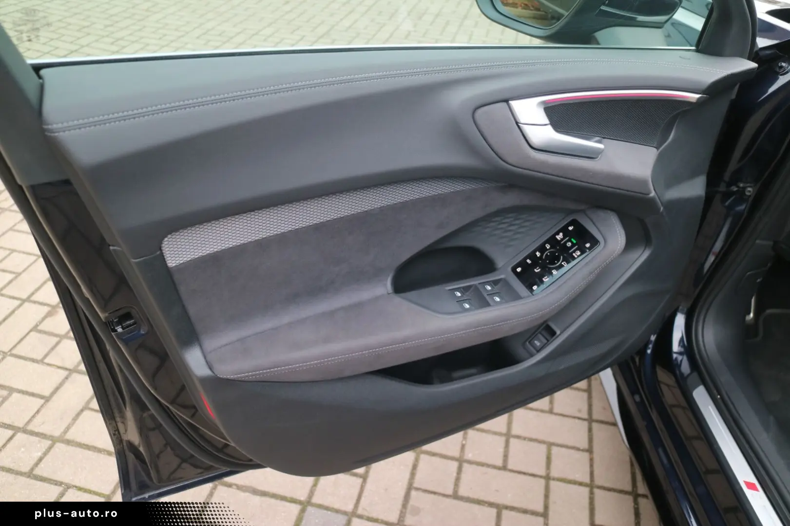 AUDI A5 Avant 2.0TFSI Quattro-S-Line-ACC